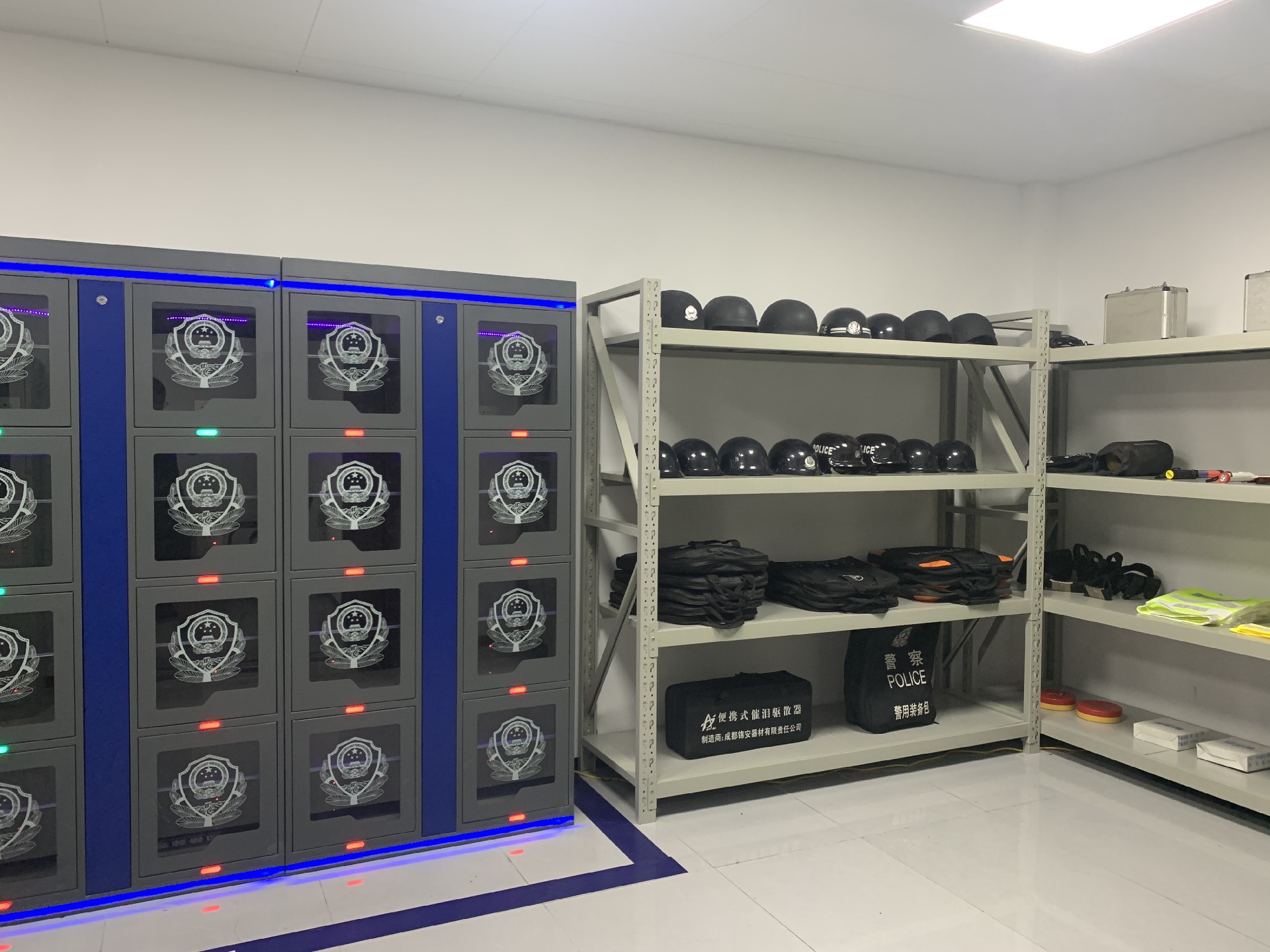 景德镇公安局浮梁分局城关派出所智能装备库建设